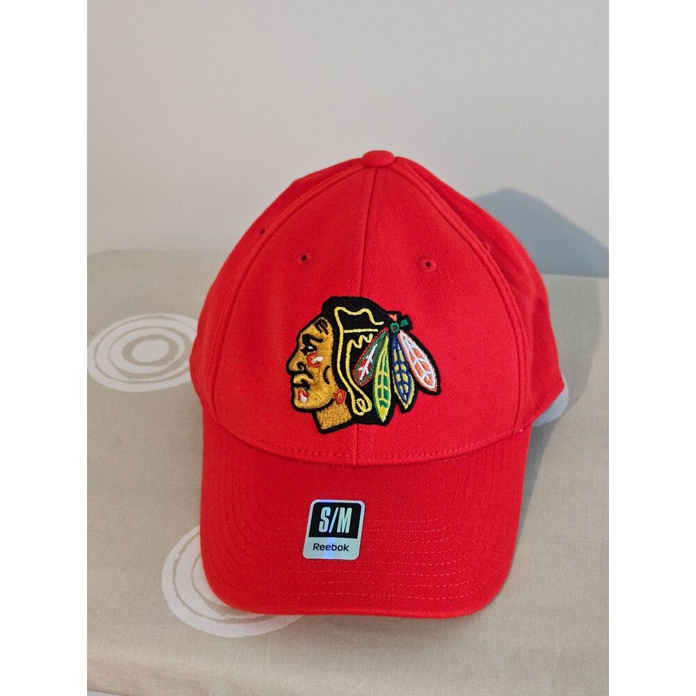 Chicago Blackhawks Fitted Cap Men's S/M Red Reebok NHL Fitmax70 Hockey NWT